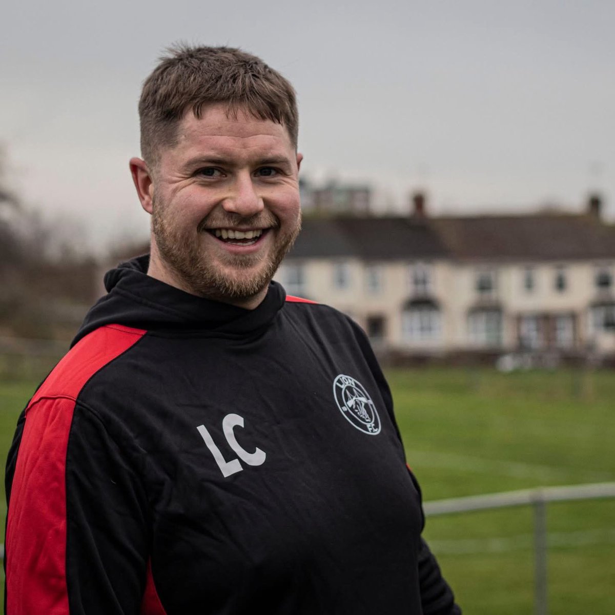 Happy birthday to ressies full back Lee Clayton. Have a great day! 🦁🎂🦁🎂🦁