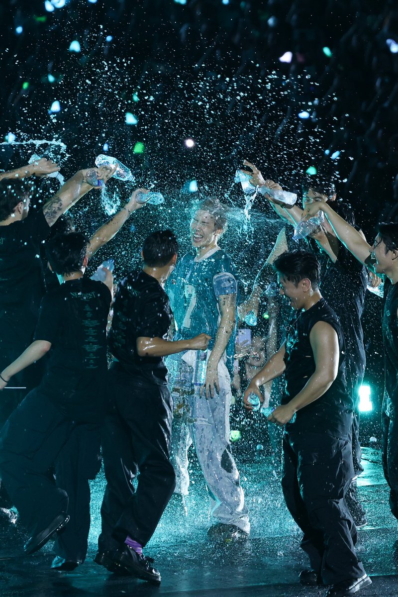 250503 The art of water x MarkTuan(2)

#MarkTuan 
#GOT7_NESTFEST 
#GOT7_NESTFESTinBKK_DAY2 
#GOT7_NESTFESTinBKK