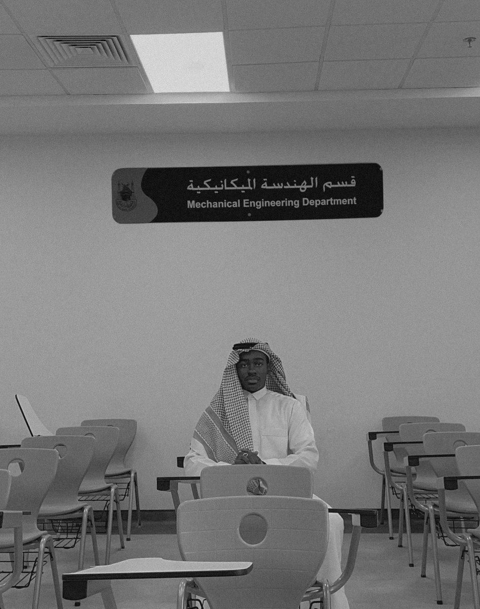 الحمد لله الذي بنعمته تتم الصالحات.
تخرجت من جامعة أم القرى حاصلاً على درجة البكالوريوس في الهندسة الميكانيكية. 🎓
#تخرج_جامعة_أم_القرى_73