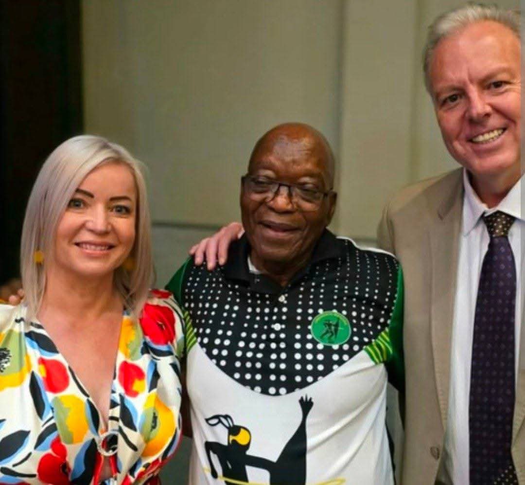 🇿🇦SOMAGWAZROV🇿🇦 (Ikwerekwere lase EC) tweet media