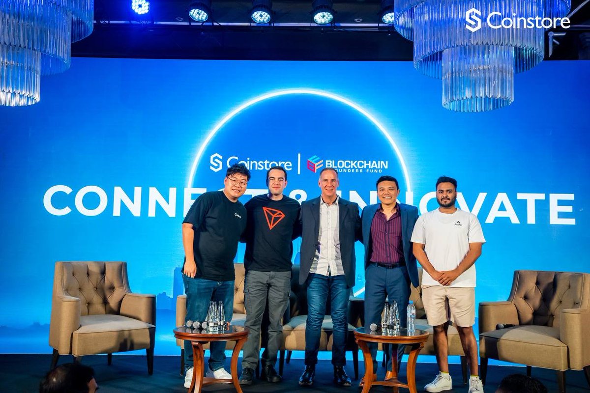 NOWChainX's tweet image. 📍Day 1 at #TOKEN2049 Dubai  marked a proud moment for NOWChain as our Founder &amp;amp; CEO @tle360 , took the stage at the Connect &amp;amp; Innovate panel hosted by @CoinstoreExc 

From spotlighting our mobile-first Proof-of-Mobile vision to connecting with global leaders, the journey has…