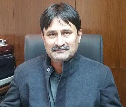 NewsFtr's tweet image. *लखनऊ*
राष्ट्रीय सहारा के ग्रुप एडिटर रहे विजय राय का निधन हो गया।वह काफी समय से कैंसर से पीड़ित थे लेकिन उनका निधन आज सुबह हार्ट अटैक से हुआ। विजय राय एक बेहतरीन पत्रकार तो थेही बहुत ही जिंदादिल और जीवट इंसान भी थे।बाबा से प्रार्थना है उनकी आत्मा को अपने श्री चरणों में स्थान दें