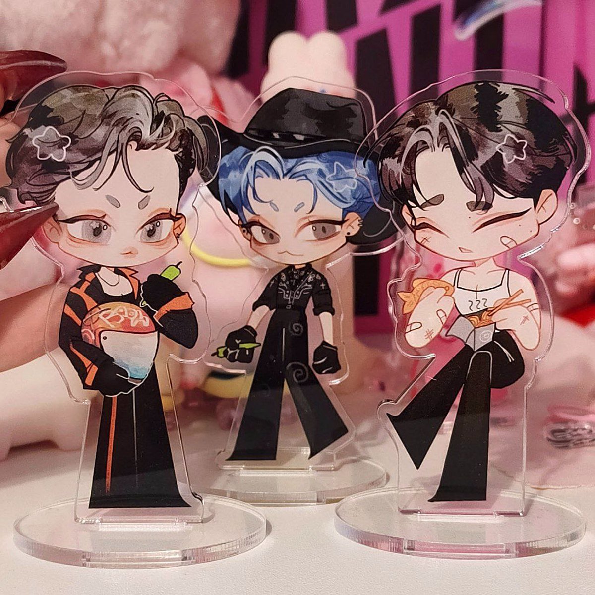 g1llermoon's tweet image. my babies are slowly getting ready to go to their new owners