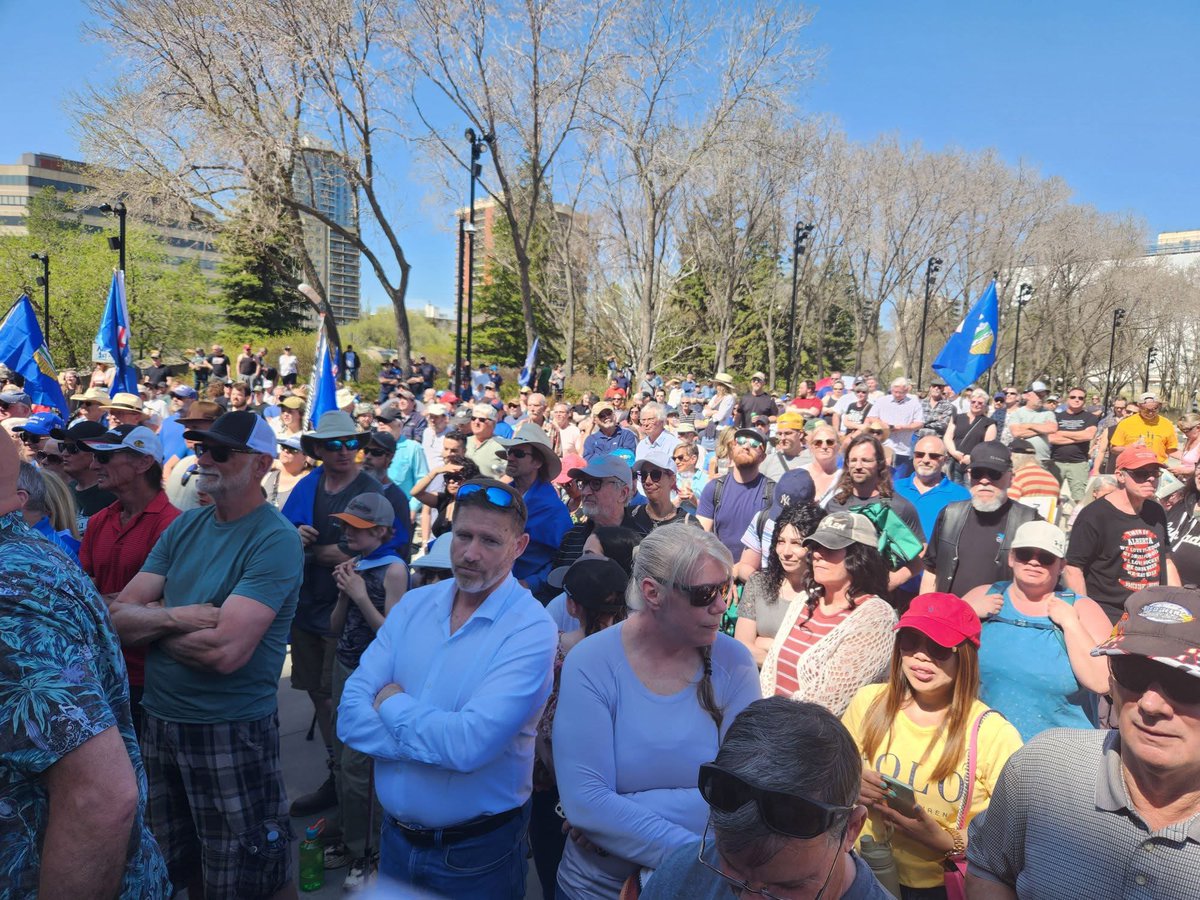 Alberta Blue Skies tweet media