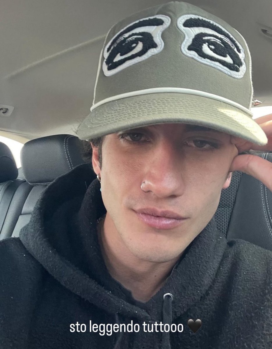 vincy04_'s tweet image. 