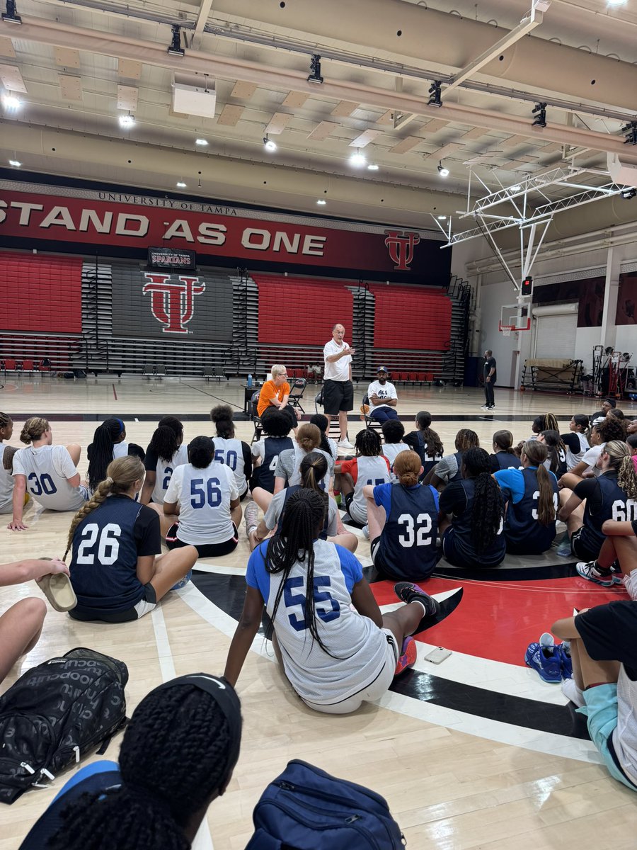 Thankyou <a href="/UTampaWBB/">Tampa Women’s Basketball</a> <a href="/JesseeNikki/">Nikki</a> <a href="/ECunitedbball/">eastcoastunited</a> <a href="/EcuNflorida/">ECU_NFlorida</a> it was a great Saturday practice and Thankyou for all we learned today!