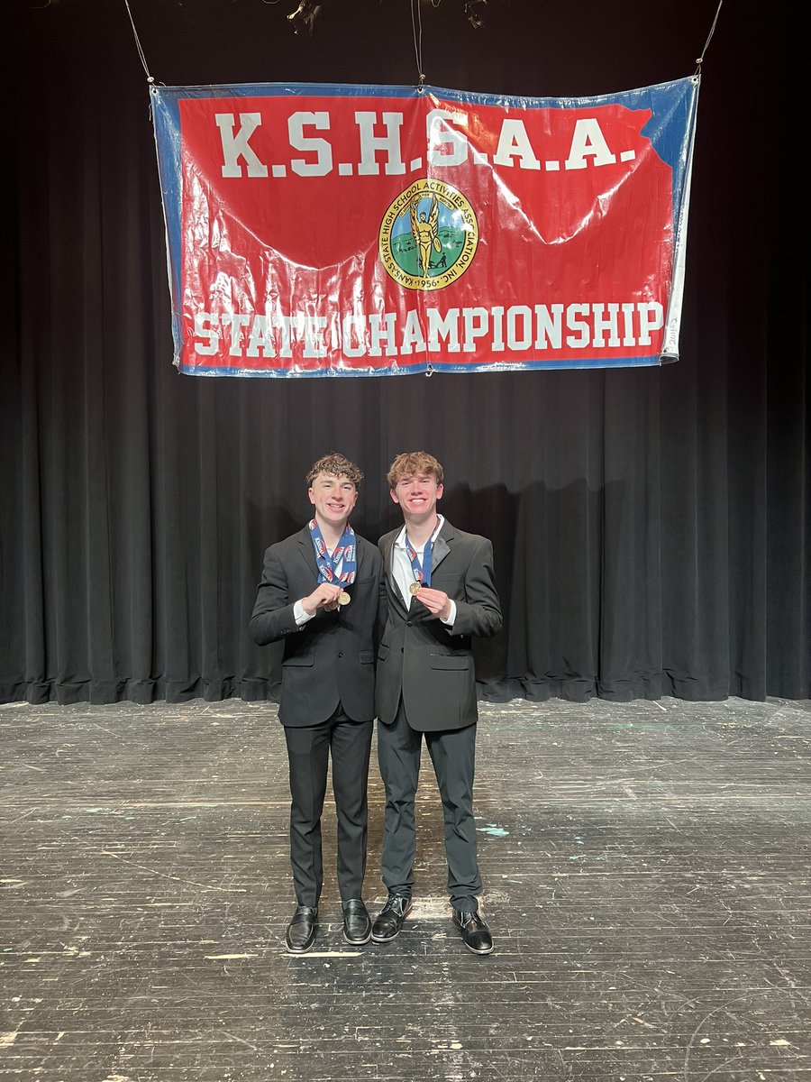 OE Hawk Talkers tweet media