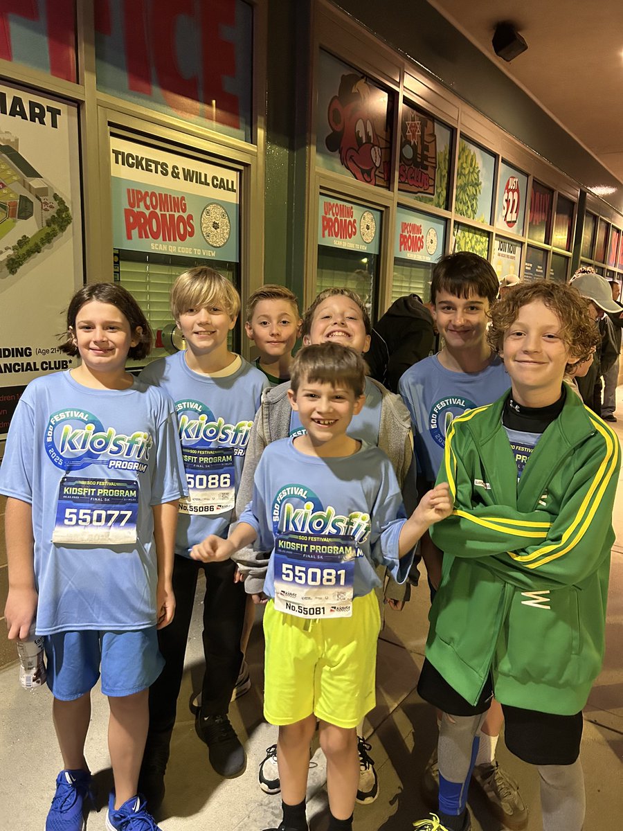 🏁👟Congratulations to our CFI 2 Panthers who participated in the @Indy500 5K!👟🏁we are so proud of you! <a href="/brynn_kardash/">Brynn Kardash</a> <a href="/kathPEHealth23/">kathlang</a> <a href="/IPSSchools/">IPS</a>