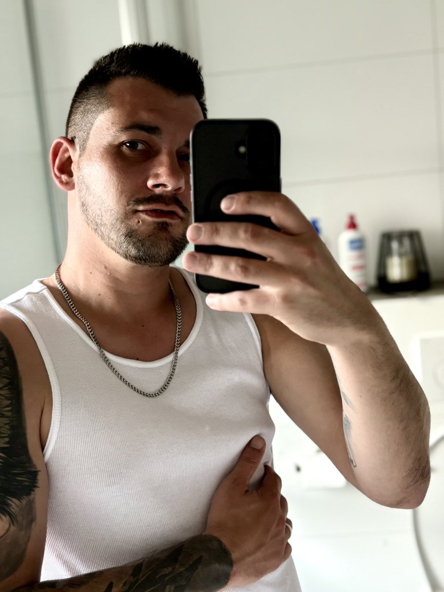 _Master_Maxx's tweet image. 😈RT GAME XXL🔥

💬Comment 20€(Max. 2 )

✅Like 20€

♻️Retweet 20€

🕞45 Minuten 

Die Fotze will und muss bluten 😈
@RTslavemaster @rt4dom @rt_feet @alphaxfindomrt @RT_4Promo @RT_4Promo @rtfordoms @RT4Kings