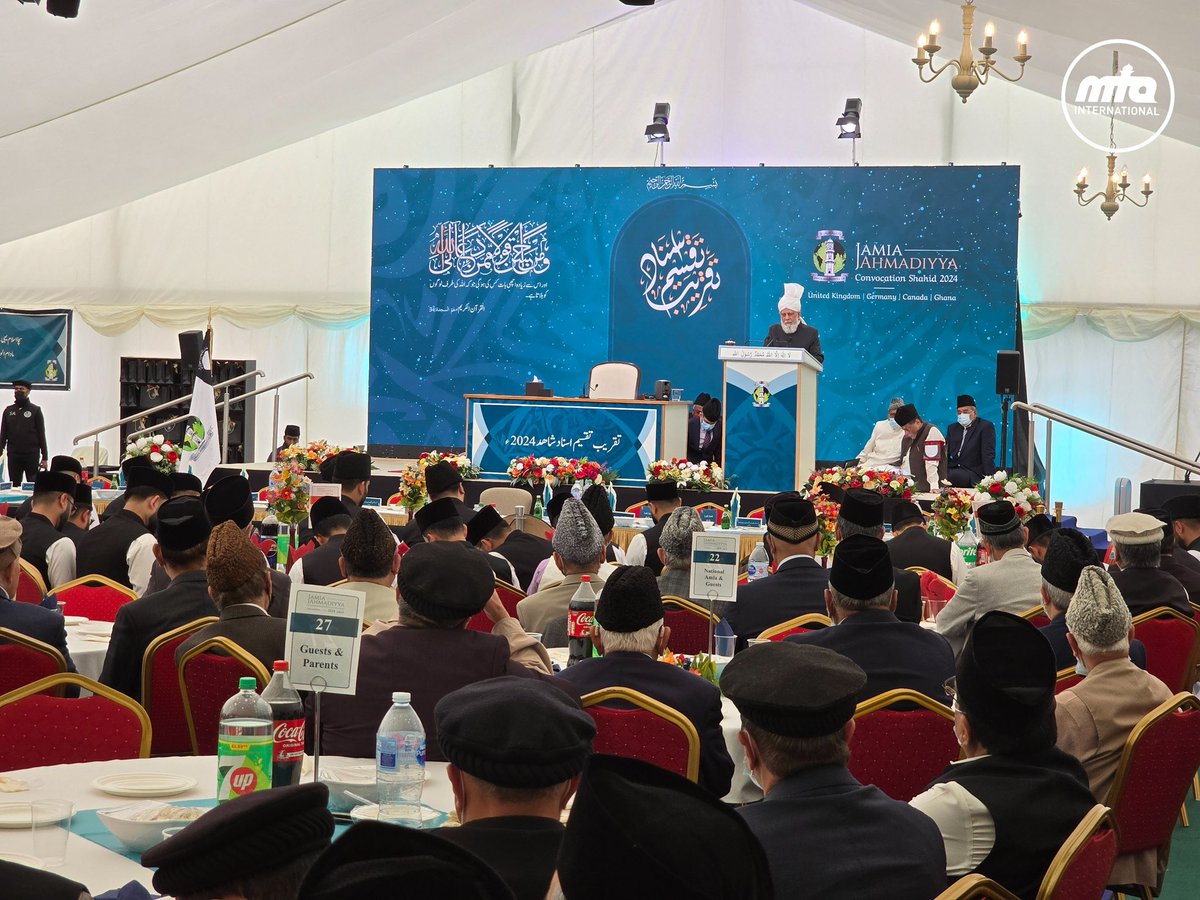 muslimtv's tweet image. Moments of immense blessing from today’s Jamia Ahmadiyya Convocation Ceremony, graced by the presence of His Holiness, Hazrat Mirza Masroor Ahmad (aba).

From the heartfelt prayers to the inspiring address, each moment was a reminder of the spiritual beauty and guidance we are