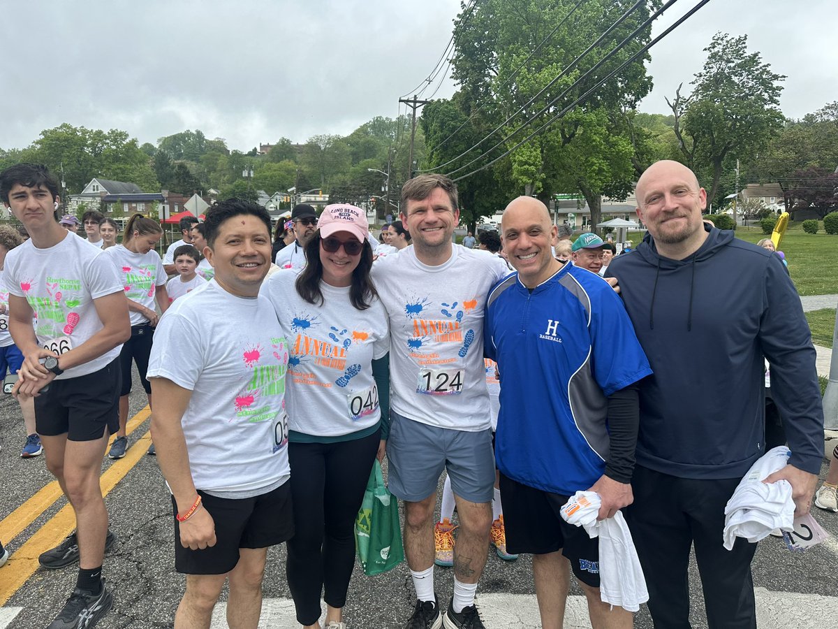 rspirito11's tweet photo. Another great SEPAC Color Run! #colorun2025 #GoBears https://t.co/QOYkSMs7MA