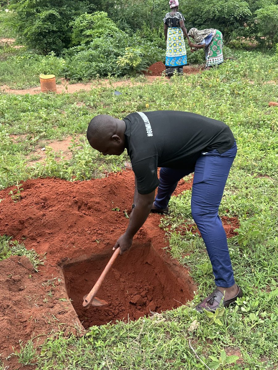 KCCGP_'s tweet photo. In the heart of communities, a powerful movement is taking root uniting neighbors, fostering environmental awareness, and contributing to global carbon reduction efforts. Growing Together explores the impact of community tree planting initiatives,…#CosmoProject @PlanKenya https://t.co/6uOu8UtxsW