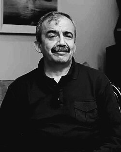 Barışın ve kardeşliğin selamını götür yıldızlara 👋. Mekanın Cennet olsun 🙏. #SırrıSüreyyaÖnder