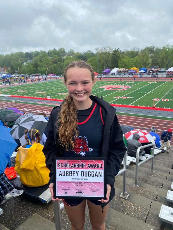 BigRedPrincipal's tweet photo. 🎉 Huge congrats to Aubrey Duggan on receiving the OVTCCOA Scholarship Award at today’s OVAC track meet! 🏅🎓 Proud of your hard work and dedication! #OVAC #SHSPride #StudentAthlete https://t.co/cHUtYUm0g7