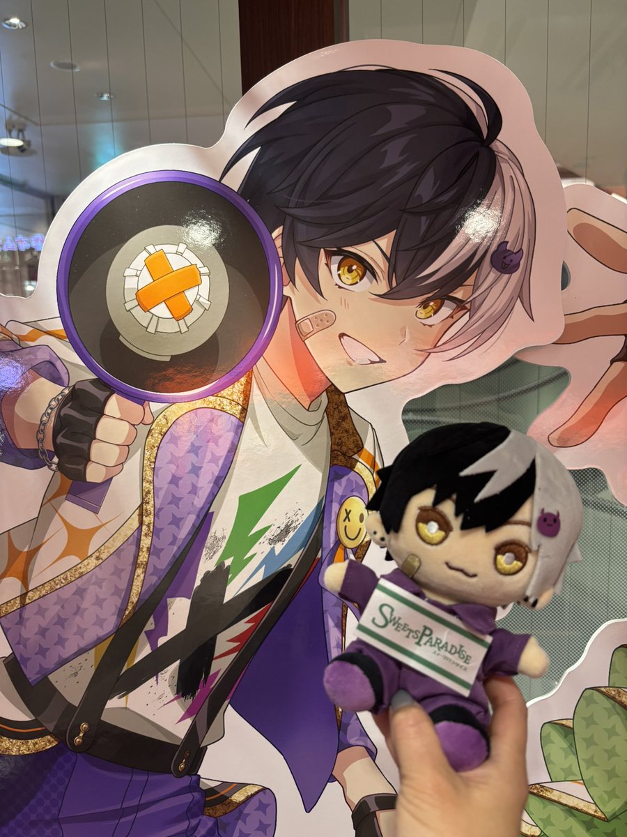 GqGCyp5bAAAKFxu.jpg