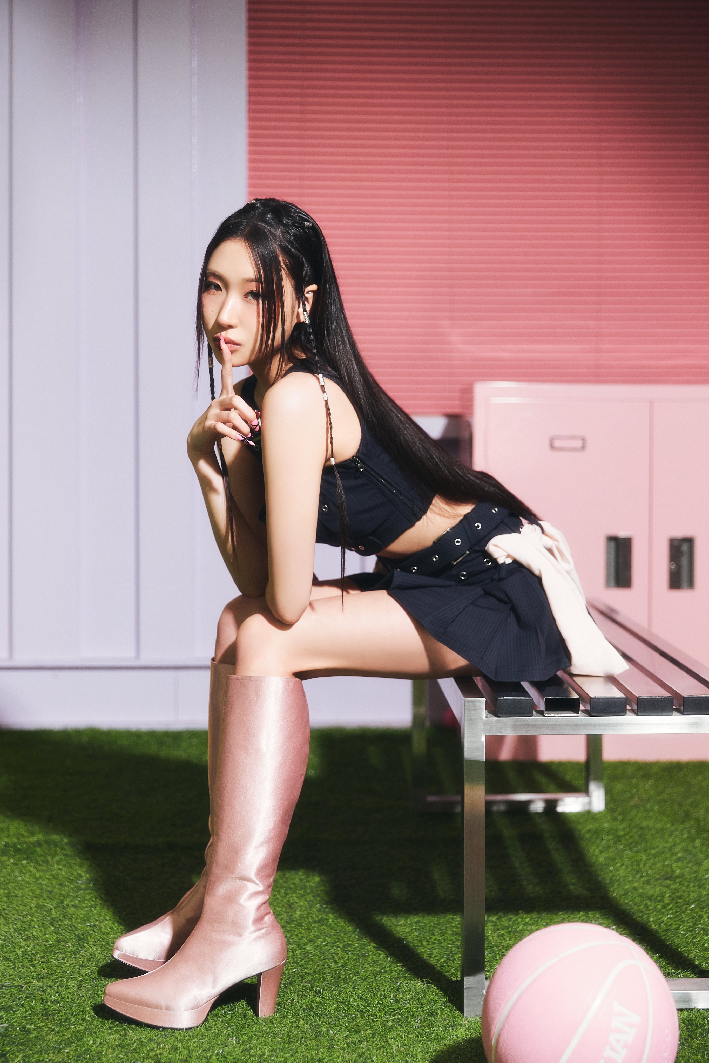 GqGD9ZBagAAa6S8?format=jpg&name=4096x4096