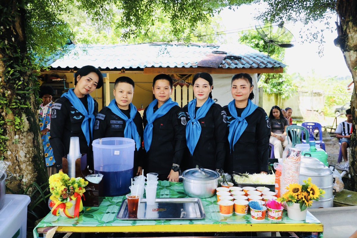 Armypran49's tweet photo. ✨ “สานสัมพันธ์ พุทธศาสนิกชนในพื้นที่” ✨
🌈💂‍♂️ “ผู้การทหารพราน 49” 🙏ร่วมงานทอดผ้าป่าสามัคคี สืบสานประเพณีวัฒนธรรมอันดีงาม ณ วัดไอร์เจี๊ยะมังคลาราม อำเภอศรีสาคร จังหวัดนราธิวาส 
✨▶️🔺️🙏เมื่อ 4 พฤษภาคม 2568 เวลา 13.00 น. พันเอก พัศวีร์ โปชะดา ผ
#สืบสานประเพณีวัฒนธรรมอันดีงาม https://t.co/3wLlAVFMGC