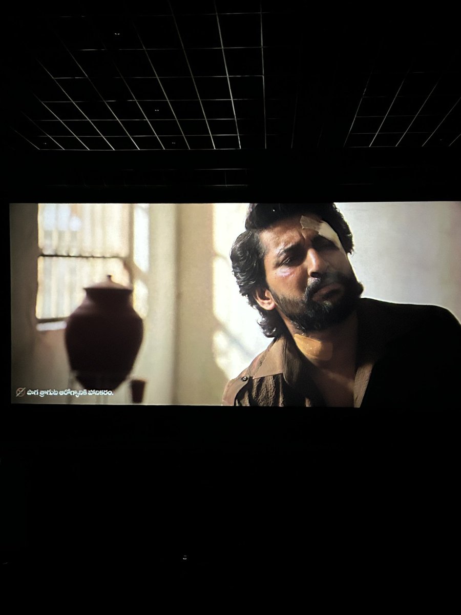 Naveen_Tweetz_'s tweet photo. Nani’s smoking style>>>

@NameisNani 🚬🔥

#HIT3 https://t.co/mtqYgc2A2z