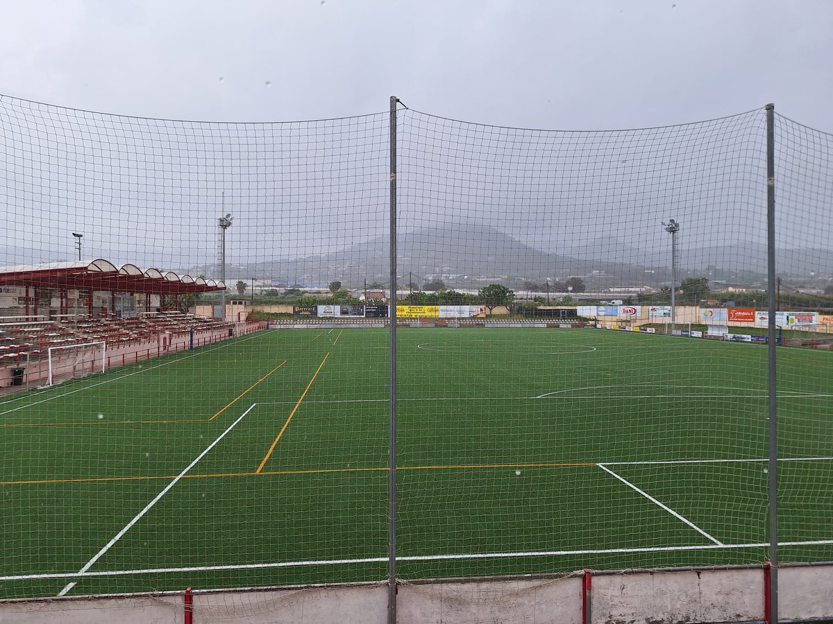 Tot a punt al Municipal Xevi Ramon <a href="/UEVilassardeMar/">U.E. Vilassar de Mar</a> - <a href="/CEEuropa/">Club Esportiu Europa</a> B amb la veu <a href="/FermnPrietoTru1/">Fermín Prieto Trujillo</a>
📻 #89.1FM