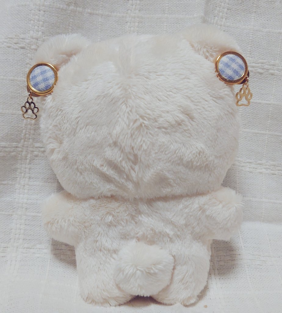 karakuti_sweets's tweet photo. 土台が白でアクセサリーが映えやすいのと、おしりがとてもℙ𝕣𝕖𝕥𝕥𝕪なのでﾓﾃﾞﾙさんは常に後ろ姿で撮るのですが、お立ち寄りくださった方が『ほら…後ろ姿で載せてたとこだよ…』とお友達さんに話されているのを聞いて印象に残るって大事だなって思いました😌
認識されてる✨って嬉しくなった🥰 https://t.co/FgYPtJd70T