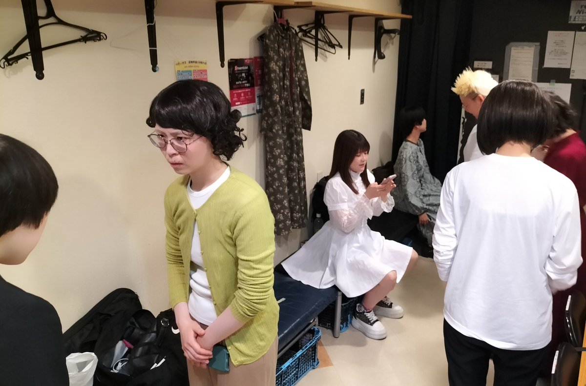 oomura_1018's tweet image. 【5/4日 ジョシ前進】
しぶやさん U＆Cチームのみなさま
ありがとうございます

お若い方々にまじってさわげて
しあわせでした✨

プチフリースタイル版
挑戦させてもらえてありがたき

#きょうのかくしどり
だれにもばれませんでした✌

みんな面白かったなあ
ご来場ありがとうございましたー