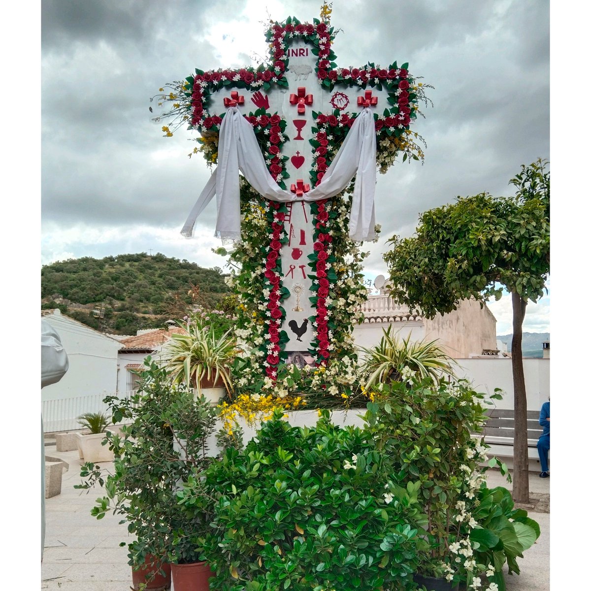 HdadSantisimo's tweet photo. 🟩🟨 DÍA DE LA CRUZ: 3 DE MAYO DE 2025 |

Pincha aquí 👇🏻
https://t.co/HORTD85a7d

#SantaCruzCasabermeja #VeraCruzCasabermeja #Casabermeja #Málaga #CofradíasMLG @DiocesisMalaga https://t.co/lB33A9ujFo