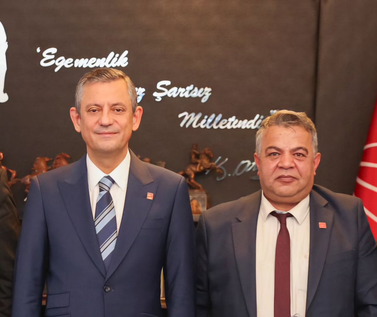 omerdogan (@omerdogan65) on Twitter photo Genel başkanımız sayın <a href="/eczozgurozel/">Özgür Özel</a> yapılan alçakça şerefsizce hain saldırıyı esefle şiddetle kınıyoruz bu hain saldırıyı gerçekleştiren ve onun arkasındaki şer odakları unutmasınlar ki bunun hesabı elbette sorulacaktır
<a href="/EnsarAytekin10/">Ensar Aytekin</a> <a href="/OzgurKarabatCHP/">Özgür KARABAT</a> <a href="/ulasskarasu/">Ulaş Karasu</a> Genel başkanımız sayın <a href="/eczozgurozel/">Özgür Özel</a> yapılan alçakça şerefsizce hain saldırıyı esefle şiddetle kınıyoruz bu hain saldırıyı gerçekleştiren ve onun arkasındaki şer odakları unutmasınlar ki bunun hesabı elbette sorulacaktır
<a href="/EnsarAytekin10/">Ensar Aytekin</a> <a href="/OzgurKarabatCHP/">Özgür KARABAT</a> <a href="/ulasskarasu/">Ulaş Karasu</a>