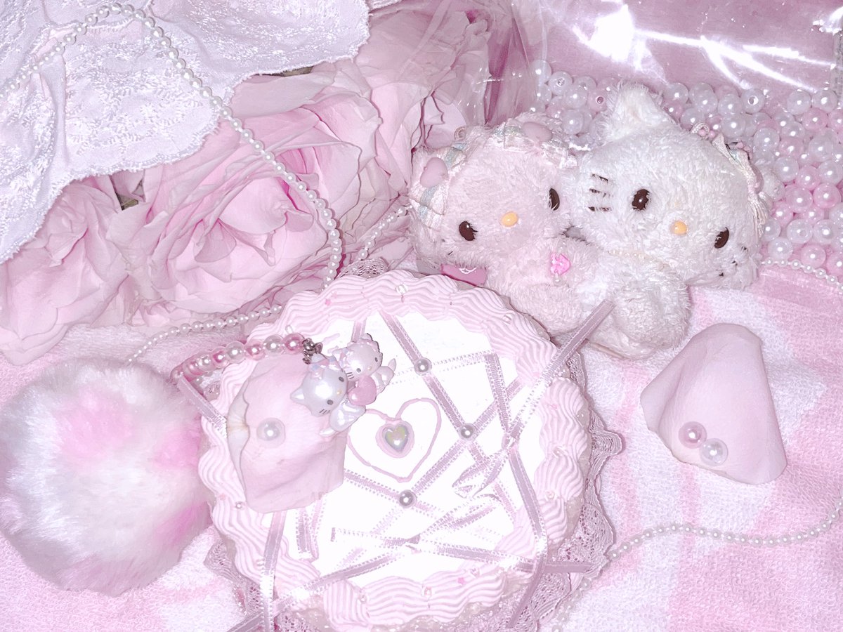 ⠀⠀⠀⢀⣴⢶⣄⠀⠀⠀⠀
⢀⣠⣤⡿⠁⠀⢹⣧⣤⣀⠀
⣿⠁⠀⢀⡀⡆⣀⠀⠀⢹⡇
⠹⢧⡄⠀⡽⠹⡅⠀⣴⠟⠁
⠀⣾⠁⠀⠀⡀⠀⠀⢹⡆⠀
⠀⠙⢷⡶⠟⠛⠷⠶⠿⠁⠀