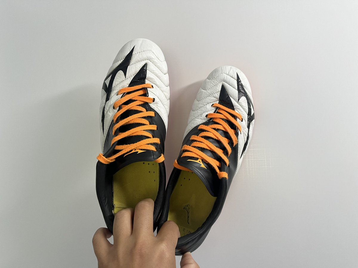 Mizuno BASARA 101 JAPAN ！
友人が中２から8年間履いているバサラを修理・メンテナンスしました！
これからも大切に履いてください❤️‍🔥