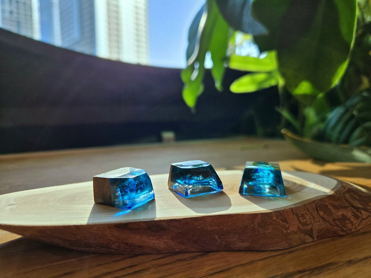 kiriman_works's tweet image. お決まりのー！天キー記念💡
Keycap:Series: Wood resin 3

#KEEB_PD #KEEB_PD_R248 #keycaps #keyboard #俺キー