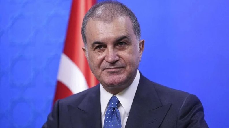 AK Parti Sözcüsü Ömer Çelik:

"Özgür Özel'e yapılan saldırıyı lanetliyoruz."