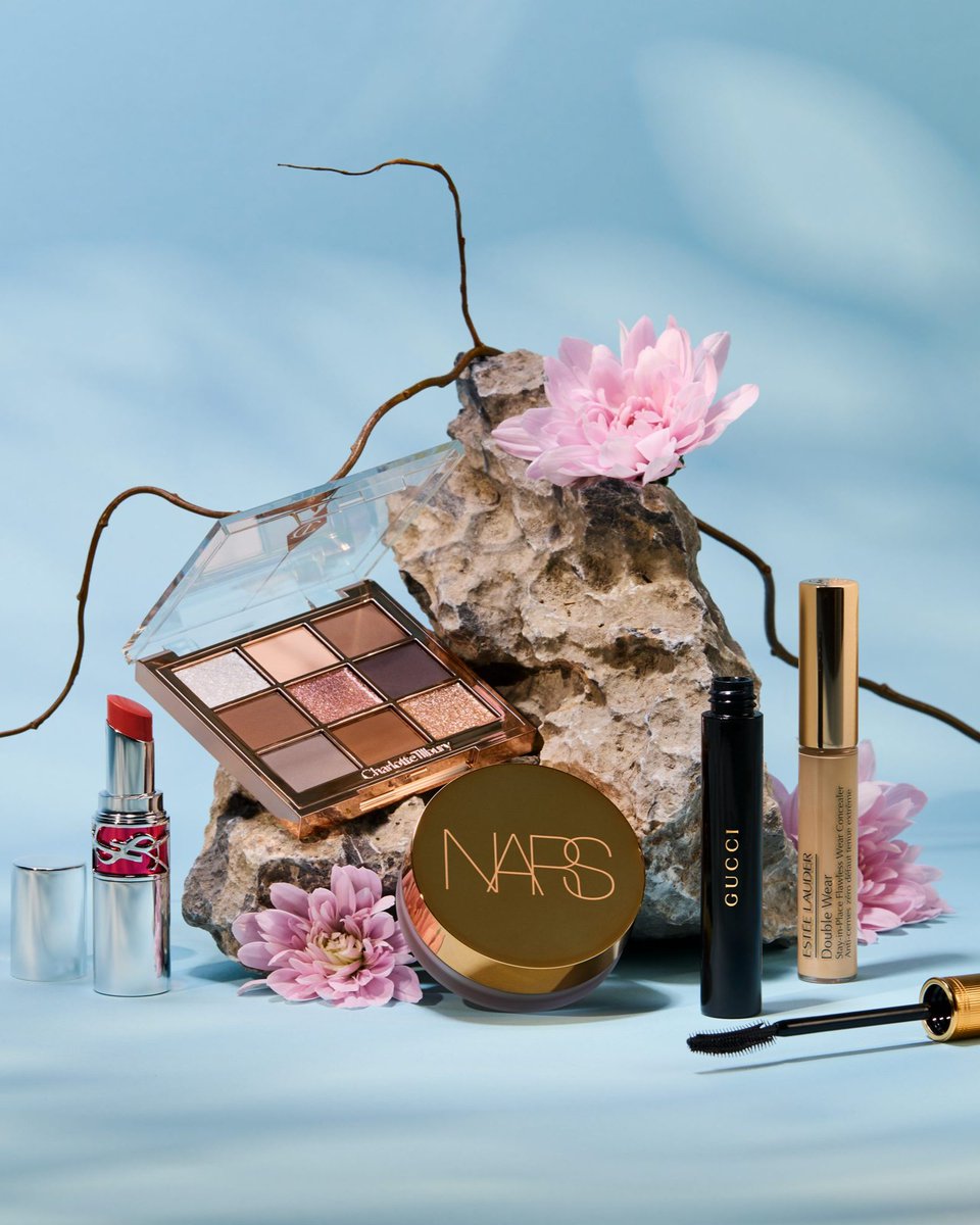 Freshening up our beauty spring essentials 🌸 From Charlotte Tilbury to Nars &amp; Gucci, there's something for every beauty lover 😍

Shop all things beauty 💋 frasers.visitlink.me/-iRHQh 

#BeautyAtFRASERS #Spring