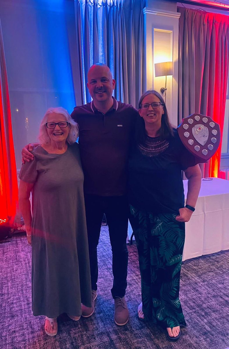 The Ken Bromley Memorial Shield Winner 24/25 👑

Presented by Marilyn &amp; Clare ❤️🤍

Steve Ives ❤️🤍