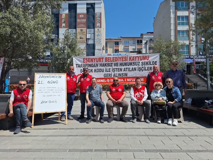 Esenyurt Belediyesi önünde direnişimizin 21. günündeyiz. KAYYUM tarafından haksız ve hukuksuz şekilde işten atılan arkadaşlarımız işe alınsın. İşyerinde esaslı iş değişiklikleri ile sürgünler iptal edilsin. İşten atılmalar olmasın... #BizKazanacağız #Haklıyız ve #Kazanacağız
