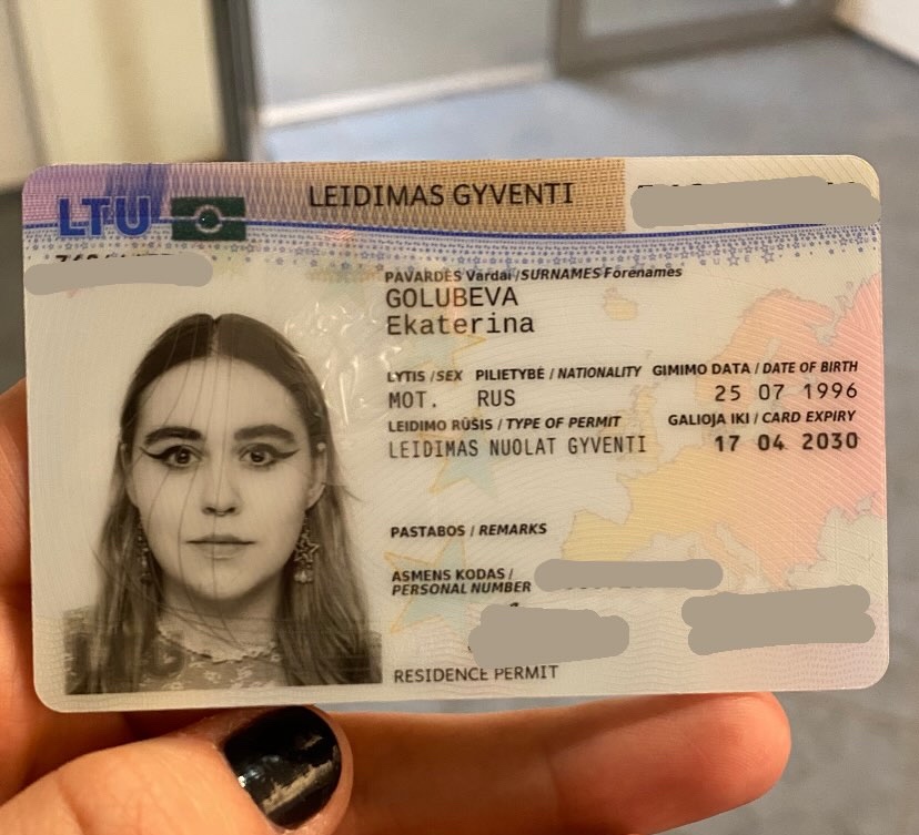 принимаю поздравления! 

это было мое самое дурацкое решение — я верила в мечту быть с любимым человеком, но все изменилось, и я получила возможность открыто заниматься политическим активизмом и жить в безопасности

любовь сильнее страха — это не лозунг, это самая настоящая СИЛА