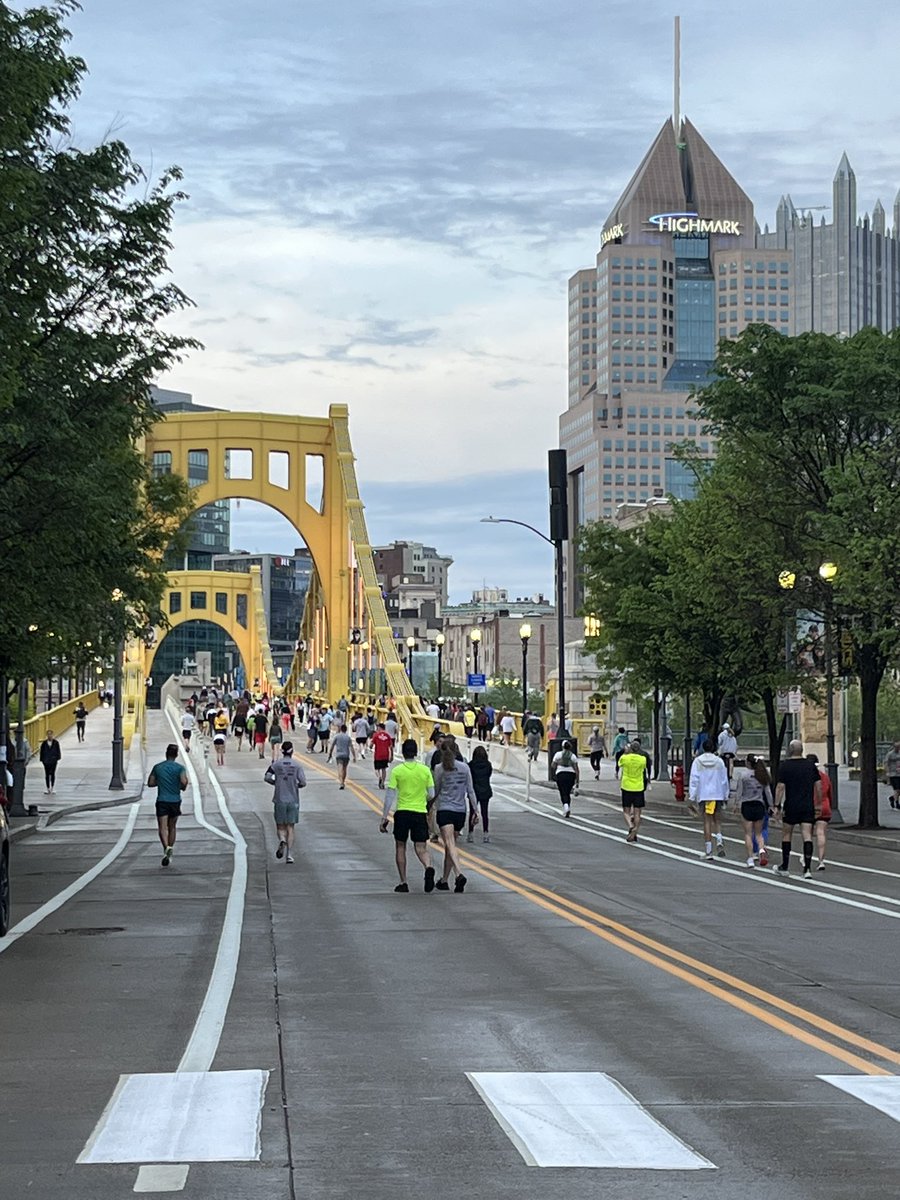 Back at it….good luck to all the Pittsburgh Marathon runners! 🖤💛💪🏻🏃🏻🏃🏻‍♀️<a href="/412/">4</a> <a href="/Pittsburgh/">City of Pittsburgh</a>
