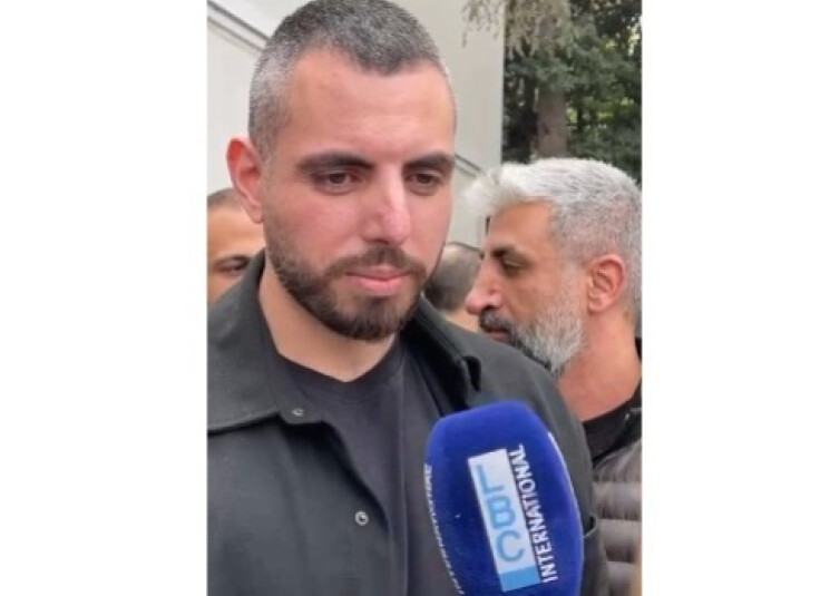 Al Joumhouria (@aljoumhouria) on Twitter photo النائب #المر يدلي بصوته في #بتغرين: نحن متحالفون مع أهل المتن
aljoumhouria.com/ar/news/761846
#لبنان #الجمهورية #الانتخابات_البلدية <a href="/michel_e_murr/">Michel Elias Murr</a> النائب #المر يدلي بصوته في #بتغرين: نحن متحالفون مع أهل المتن
aljoumhouria.com/ar/news/761846
#لبنان #الجمهورية #الانتخابات_البلدية <a href="/michel_e_murr/">Michel Elias Murr</a>