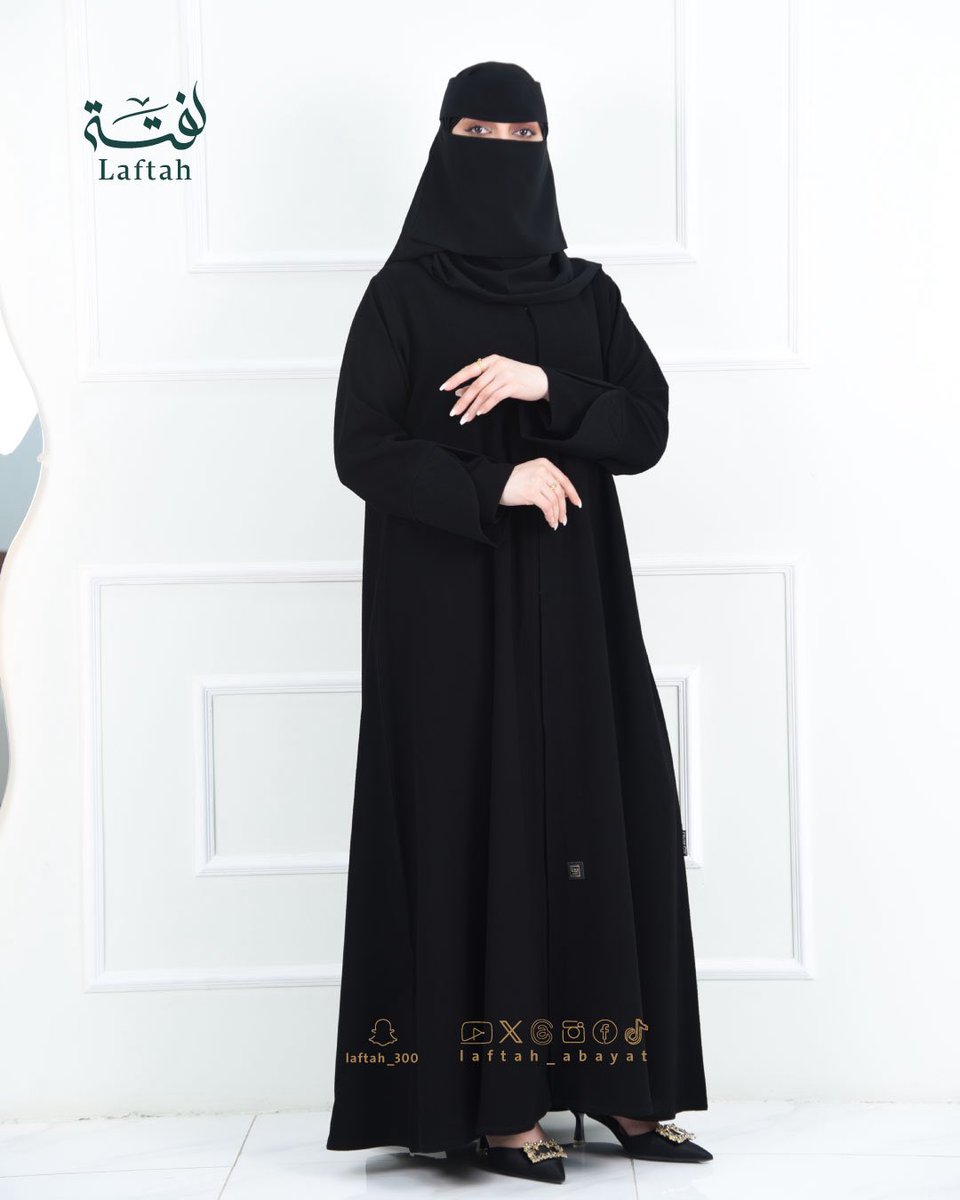 يا جمال هالموديل 🖤
عباية مصنوعة من قماش فاخر خفيف على الجسم سواده فخم لا يبهت ولا يتغير مع الغسيل.
وقصّة اليدين جايه بأناقة وانسيابية✨

رقم الموديل : 2010132
#عبايات_لفتة