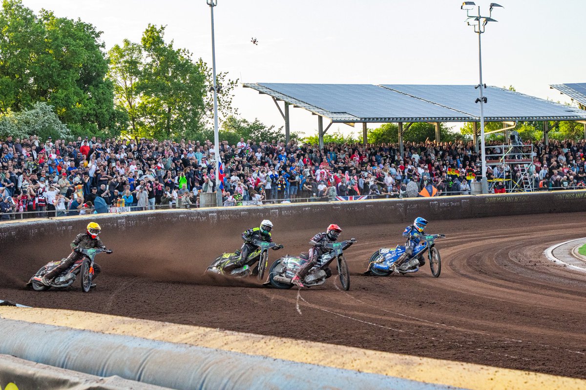 The 2025 FIM Speedway Grand Prix  season has begun in Landshut, Germany 🇩🇪 

©liam43photography
All copyright and other rights are held by myself (Liam Cockwell)
Please mention/ tag me in any photos used, thank you!

#Speedway #Speedway
#SGP #LandshutSGP #GermanGP 
#FIMSpeedwayGP