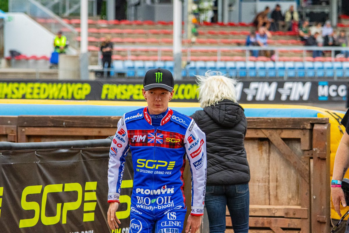 Ready for the 2025 FIM Speedway Grand Prix season to begin 

©liam43photography
All copyright and other rights are held by myself (Liam Cockwell)
Please mention/ tag me in any photos used, thank you!

#Speedway #Speedway
#SGP #LandshutSGP #GermanGP 
#FIMSpeedwayGP