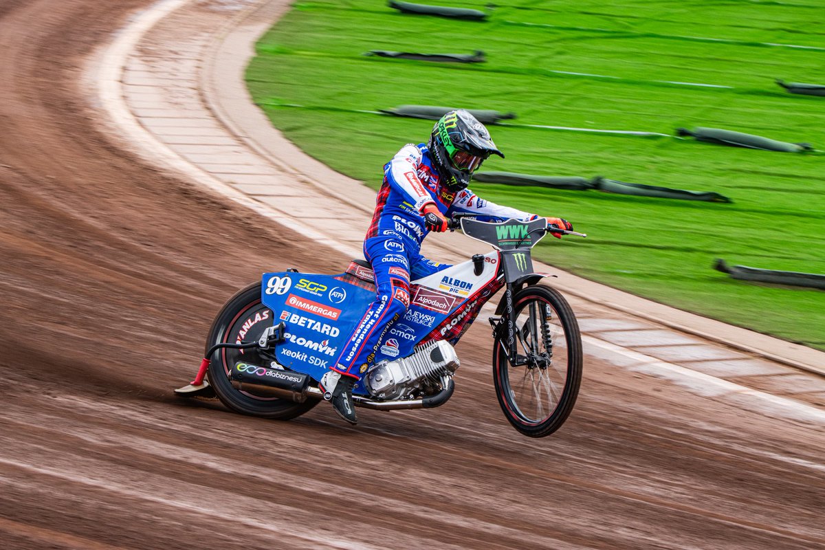 Free Practice and Sprint Race at the 2025 FIM Speedway Grand Prix of Germany. 

©liam43photography
All copyright and other rights are held by myself (Liam Cockwell)
Please mention/ tag me in any photos used, thank you!

#Speedway #Speedway
#SGP #LandshutSGP 
#FIMSpeedwayGP