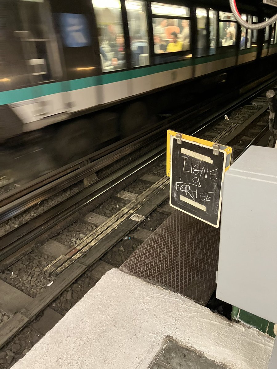 Message de service à l’attention des amateurs de la <a href="/Ligne9_RATP/">Ligne 9</a>
