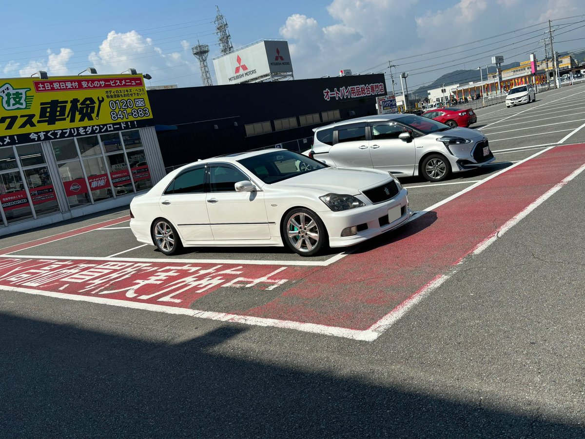 HIROS13Qs's tweet photo. 趣味車 S13 シルビア
通勤車 CT21S ワゴンR
遠出車 50プリウス
いつか車検通そう車 3.5 ゼロクラ
ギャル車作ろかな車 JB1 ライフ

今こんな感じ https://t.co/9uuNW2eiAE