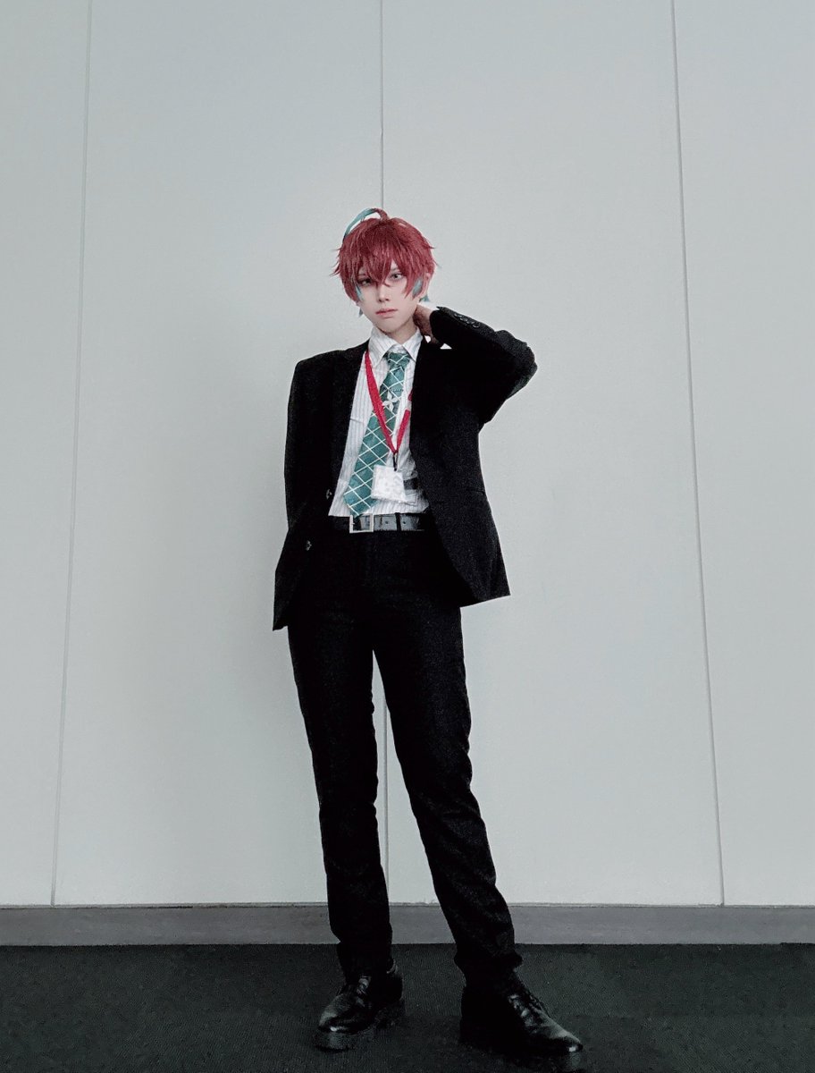 저 우울한게 아니라 기분이 좋았어요

일 일페 돗포 로 다녀왔습니다 ✌️
감격의 마천랑