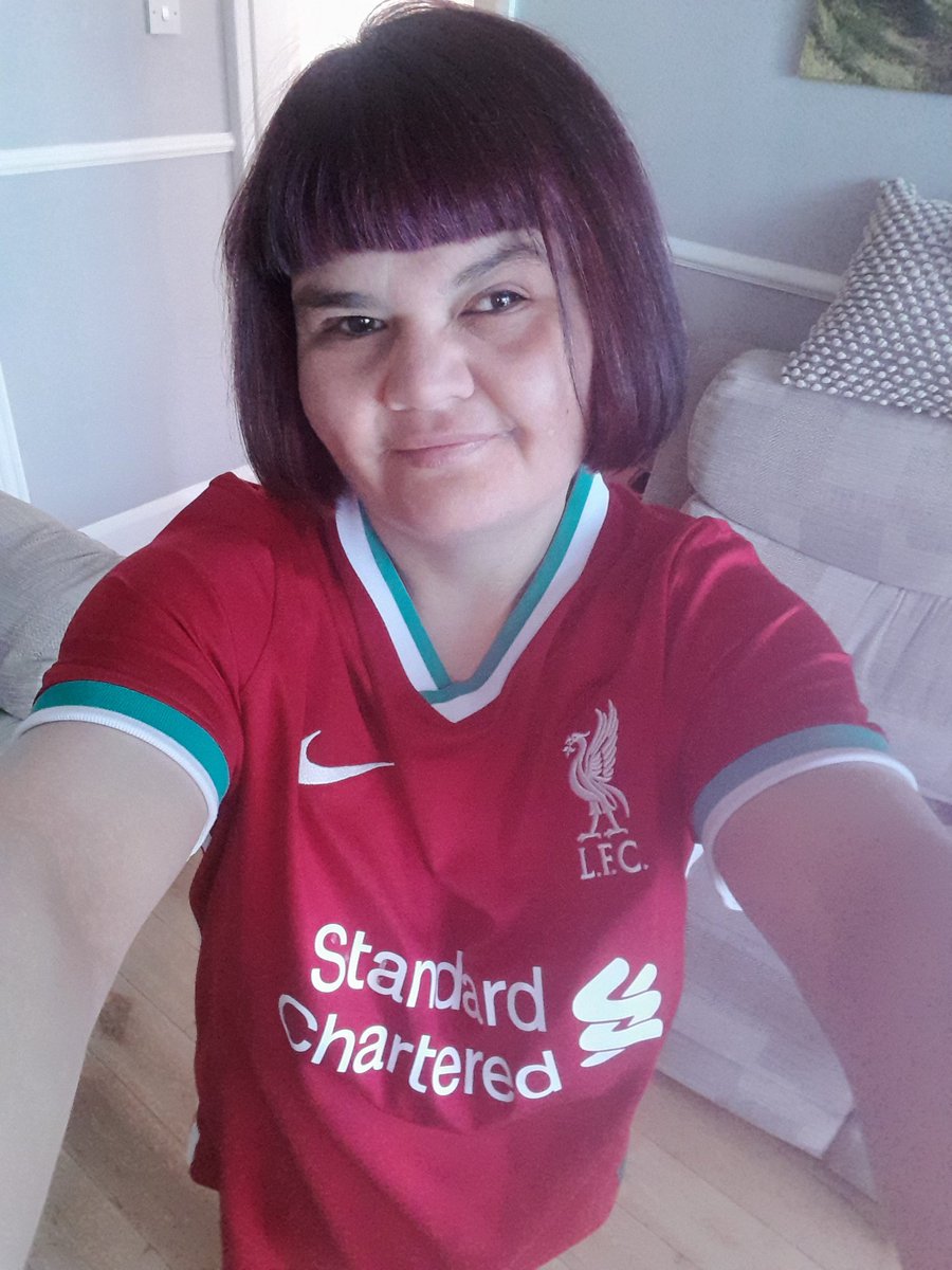 WendyRo90455072's tweet photo. Hi Friend's #HMD #LFCFAM Are U All Good? I like this Pic no one will see it like and say Hi and Engage with me have a Good One #YNWA #GoodVibes #PositiveEnergy โฅ๐โฝ๐ https://t.co/fUMDqskH9H