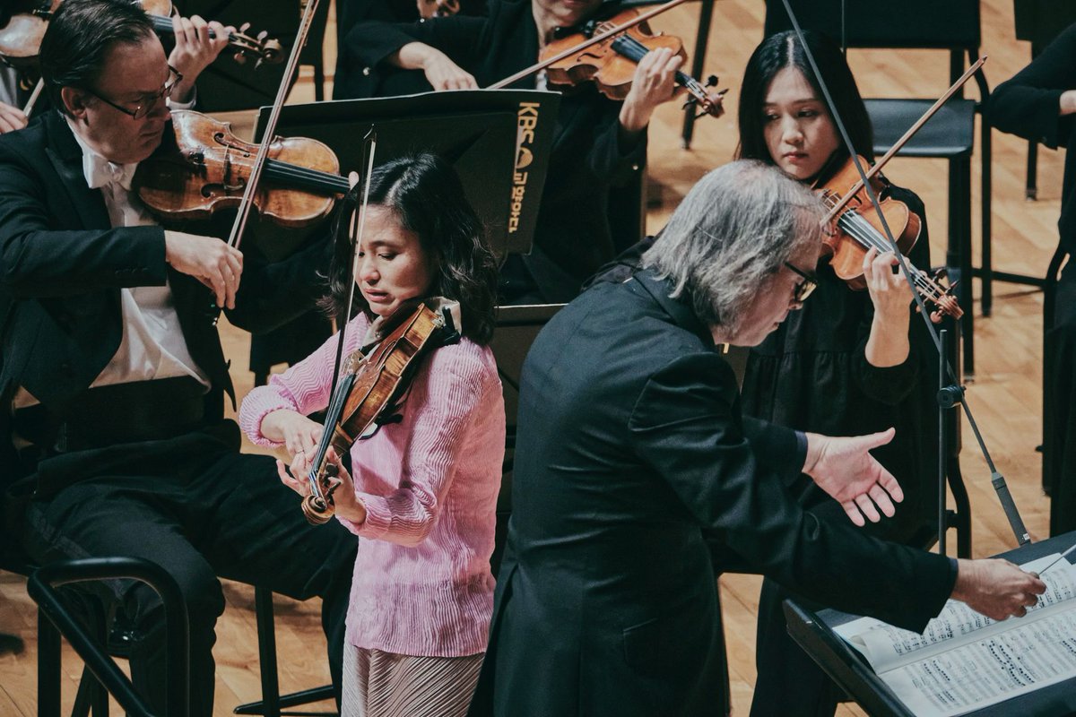 Sayaka Shoji (@sayakashoji) on Twitter photo โShe is an extraordinary musician. Her unwavering technique and musical maturity were immediately apparent, and it was easy to see why many conductors and orchestras want to collaborate with her.โ
๐ <a href="/japan_arts/">ใธใฃใใณใปใขใผใ(Japan Arts Corporation)</a> โก ww.japanarts.co.jp/news/p9140/
#KBSSymphonyOrchestra #IlanVolkov โShe is an extraordinary musician. Her unwavering technique and musical maturity were immediately apparent, and it was easy to see why many conductors and orchestras want to collaborate with her.โ
๐ <a href="/japan_arts/">ใธใฃใใณใปใขใผใ(Japan Arts Corporation)</a> โก ww.japanarts.co.jp/news/p9140/
#KBSSymphonyOrchestra #IlanVolkov