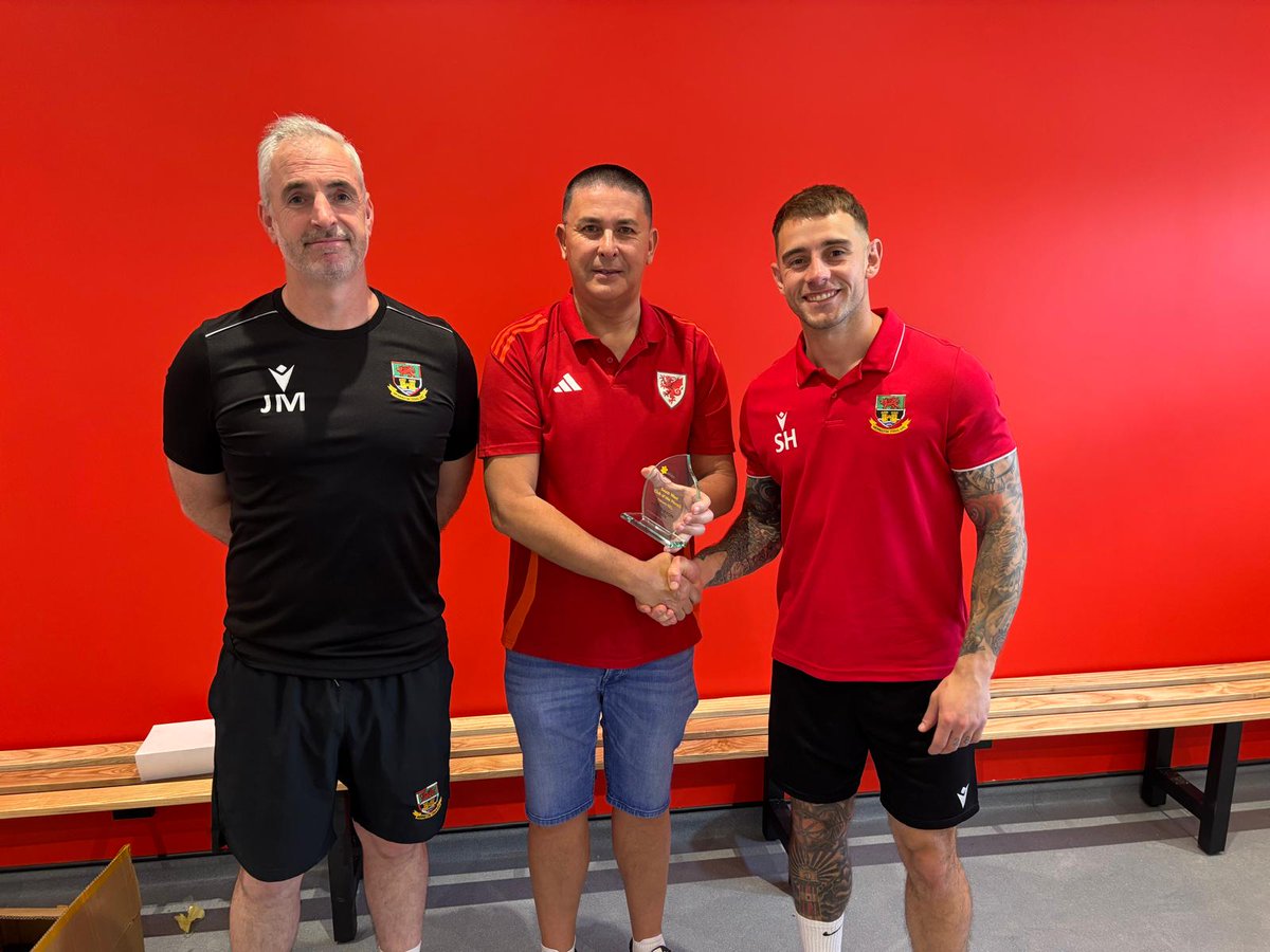 Ardal Southern (@ardalsouthern) on Twitter photo February Club of the Month winners have received their Trophies over the last two weeks.
<a href="/Treowenstarsfc/">Treowen Stars</a> Ben Murphy and his management team of Sam Daniels, Gerald Coote and Sam Wilks received their South East Trophy off League Secretary Martin Price.
<a href="/Morriston_Town/">Morriston Town AFC</a> Captain February Club of the Month winners have received their Trophies over the last two weeks.
<a href="/Treowenstarsfc/">Treowen Stars</a> Ben Murphy and his management team of Sam Daniels, Gerald Coote and Sam Wilks received their South East Trophy off League Secretary Martin Price.
<a href="/Morriston_Town/">Morriston Town AFC</a> Captain