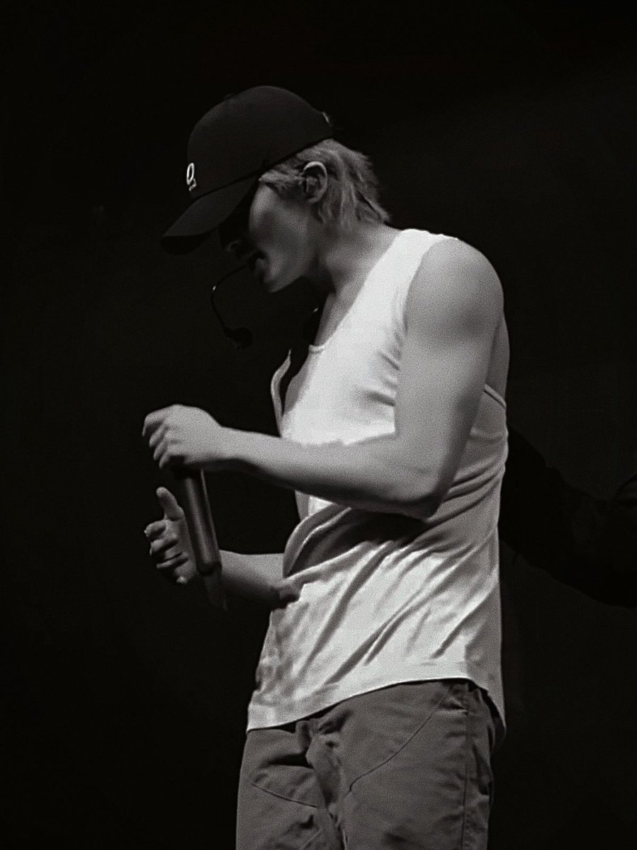 markhyuck short au.
; Rapper, my EX.