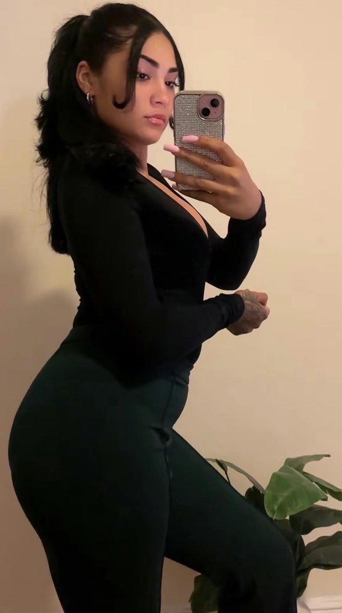 Julie Nava (@s69nava) on Twitter photo 