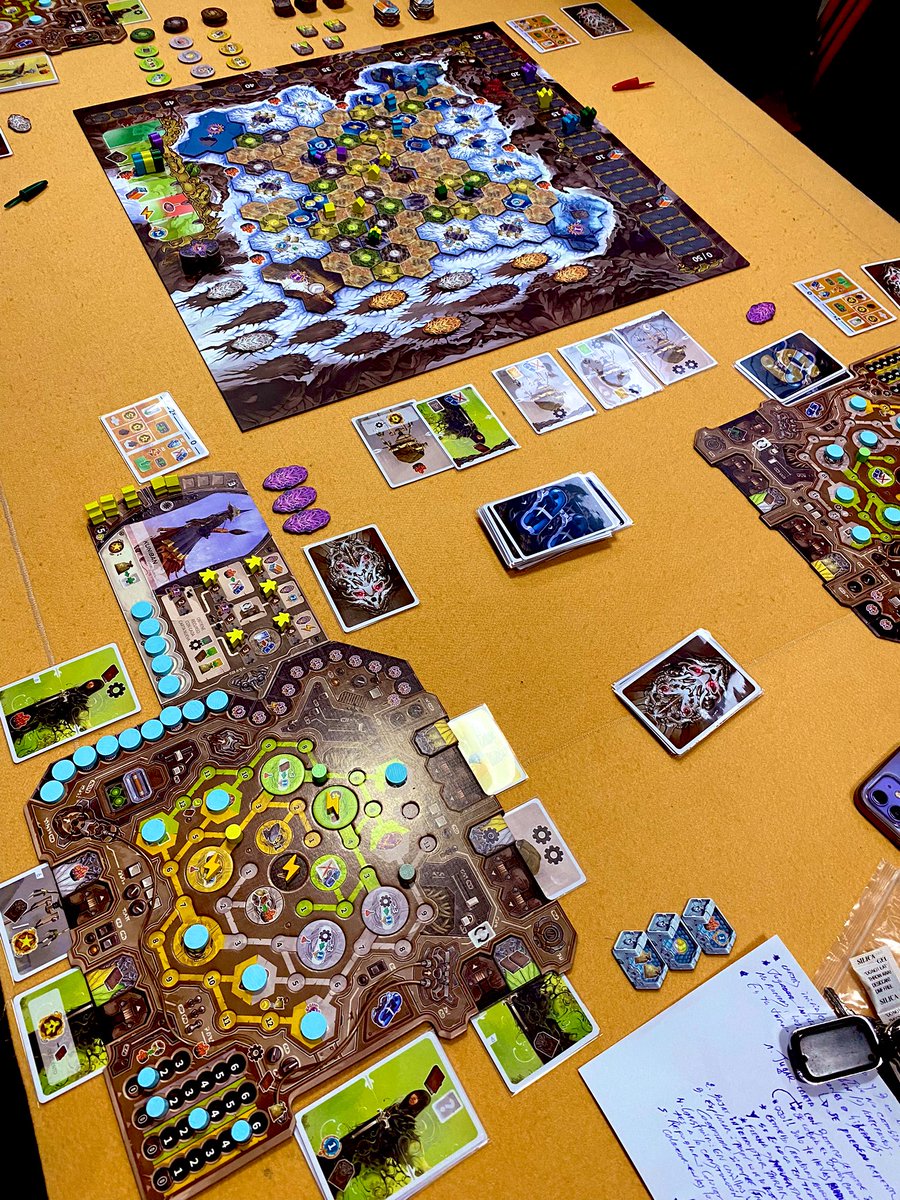 jacodolli's tweet photo. Quedada potente: #Revive mejora con las partidas, #Match! Buen filler, #WildSpace Juegazo y final de fiesta con #Challengers una joya imperecedera 
#juegosdemesa @DevirIberia @Asmodee_es @Tranjisgames https://t.co/Cbs4sg2pcW